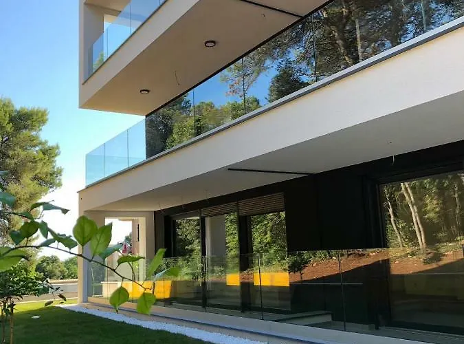 Luxury Magali 1