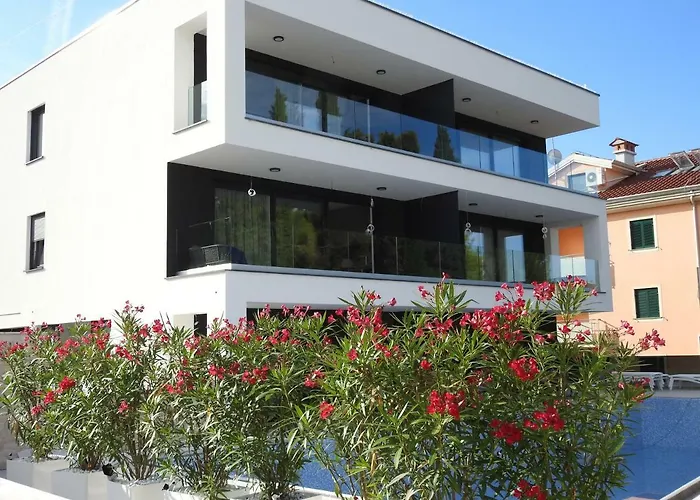 Luxury Magali 1