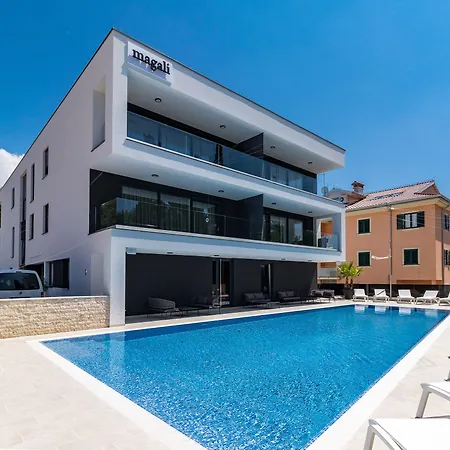 Luxury Magali 1 Appartement *