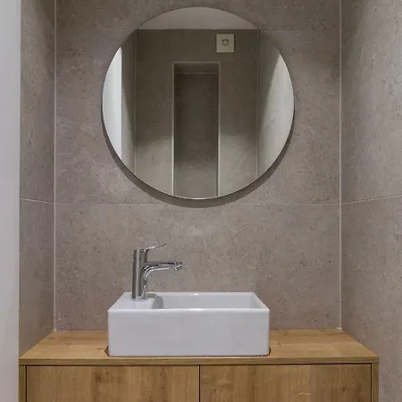 Apartment Luxury Magali 1 *