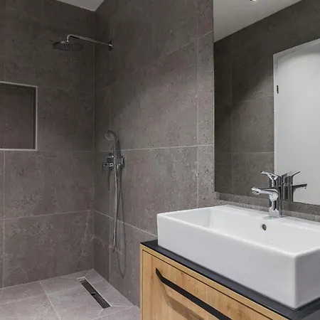 Luxury Magali 1 Apartment *